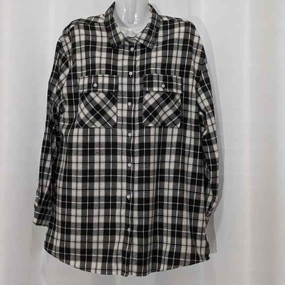 Bebe Women's Striped Long Sleeve Button -Down Shirt Black And White Size Medium - Picture 1 of 12